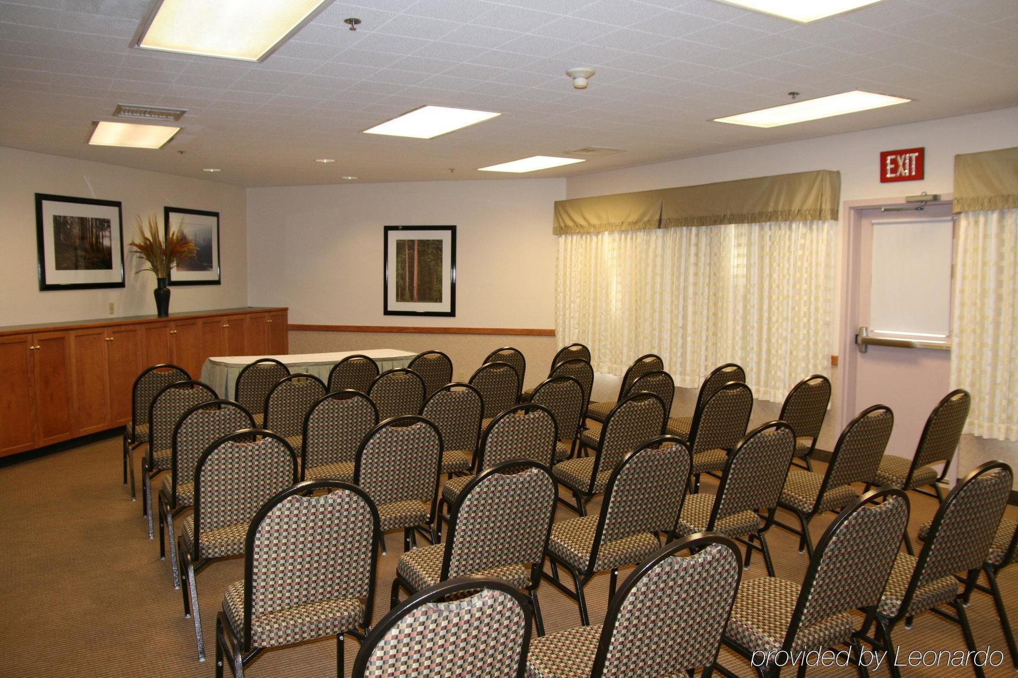 Holiday Inn Express Hotel & Suites Arcata/Eureka-Airport Area By Ihg McKinleyville Facilidades foto